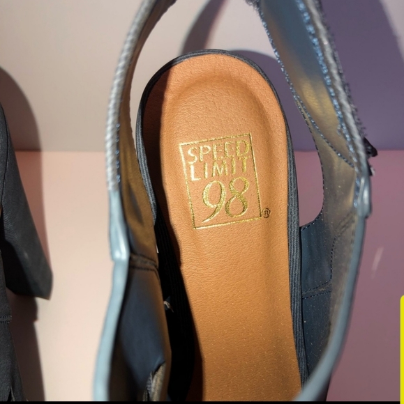 Speed Limit 98 | High Heel Sandal - Picture 4 of 4
